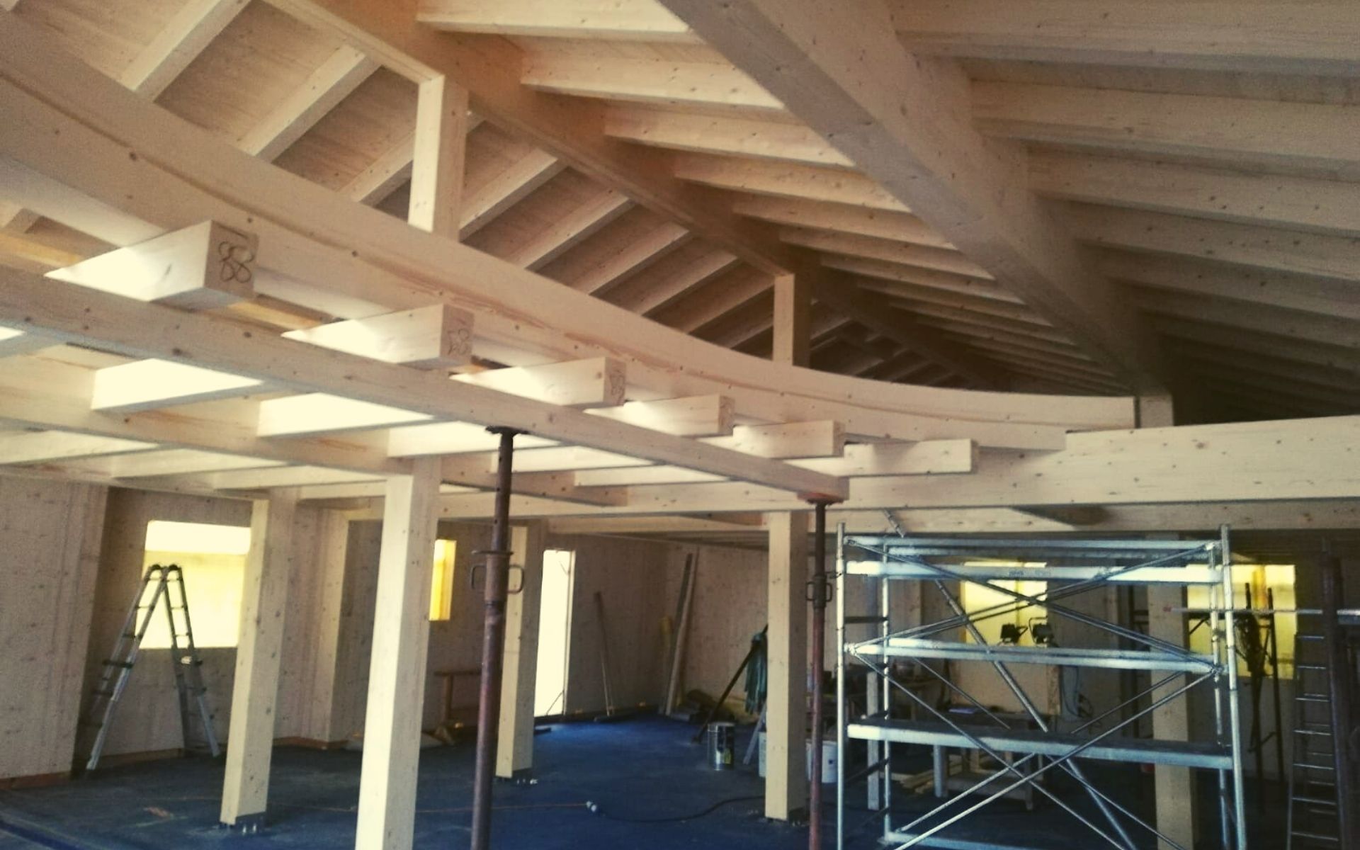 tetto villa legno folgaria